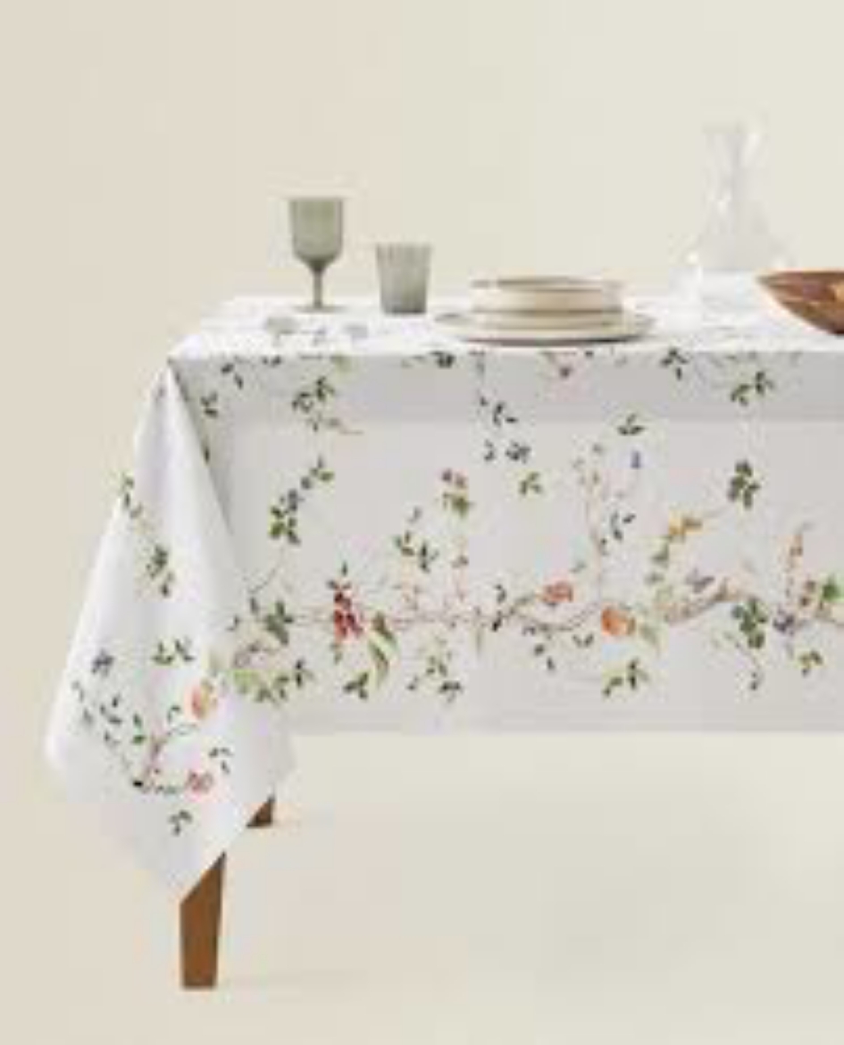 صورة مفرش طاولة