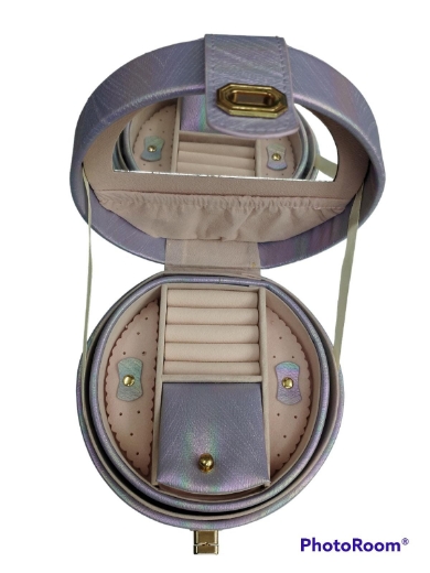 صورة صندوق مجوهرات للسفر فاخر